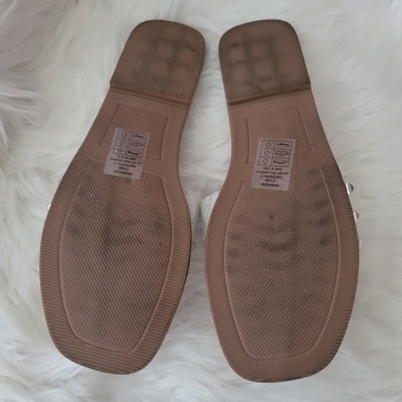 Pierre Dumas Empress Clear Silver Studded Sandals - Sz 8 1/2 - Picture 6 of 8